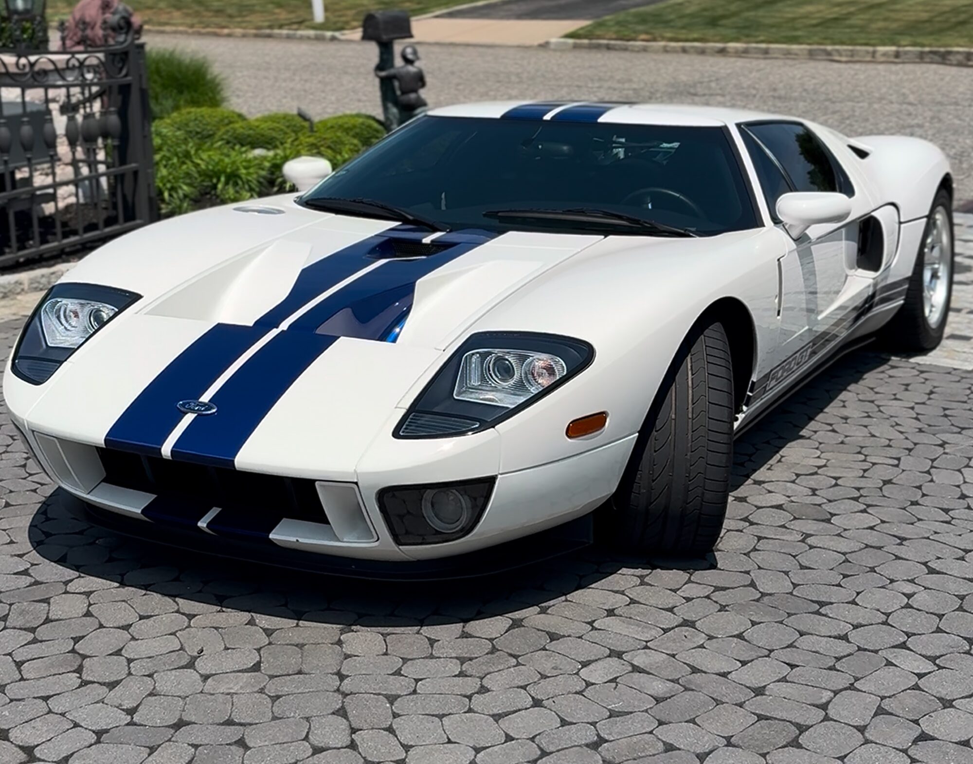 Expert Paint Correction and mobile detailing service in Lake Ronkonkoma, NY